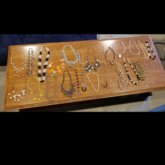 Lot of 29 Necklaces different lengths - Picture 1 of 8